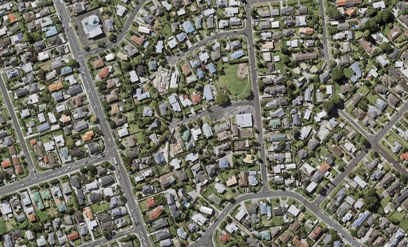 10 Tiber Road, Forrest Hill, Auckland - Carousel 1