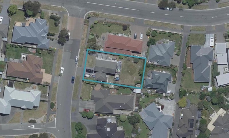 3 Bottle Lake Drive, Parklands, Christchurch - Carousel 1