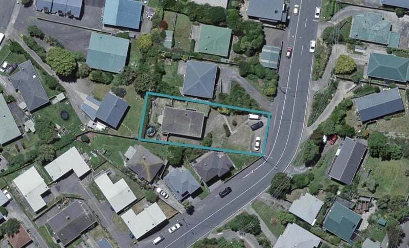24 Fraser Avenue, Johnsonville, Wellington - Carousel 1