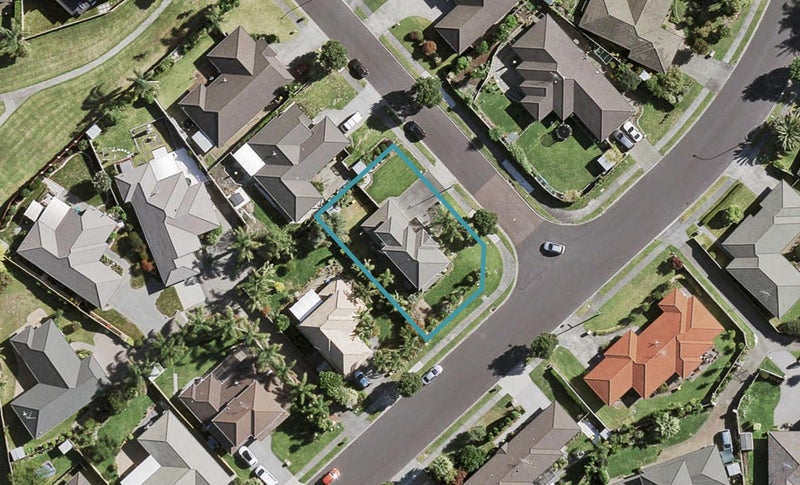 2 Moss Crescent, Takanini, Auckland - Carousel 1