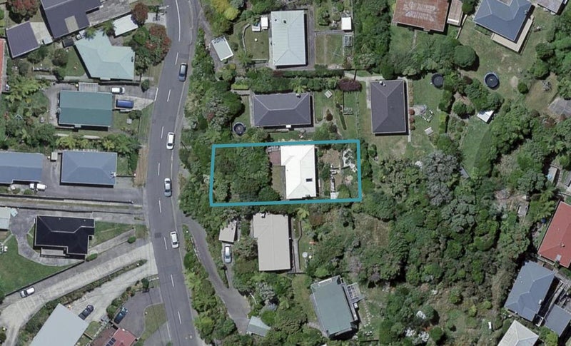 71 Salford Street, Newlands, Wellington - Carousel 1