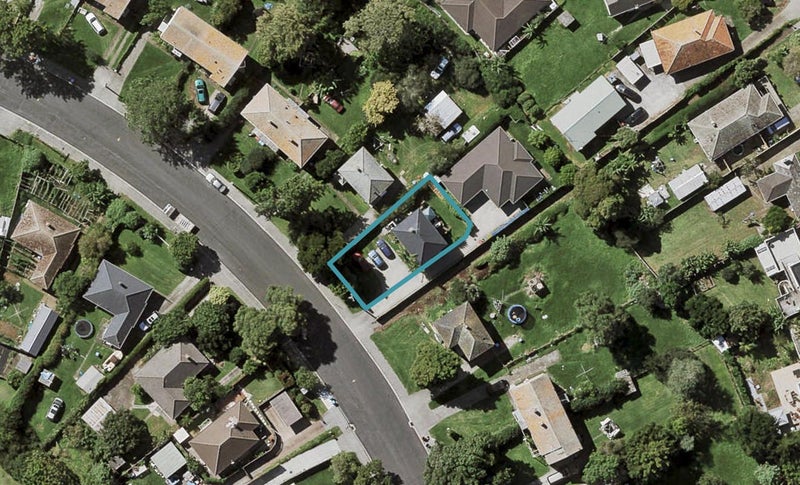 54A Coates Crescent, Panmure, Auckland - Carousel 1