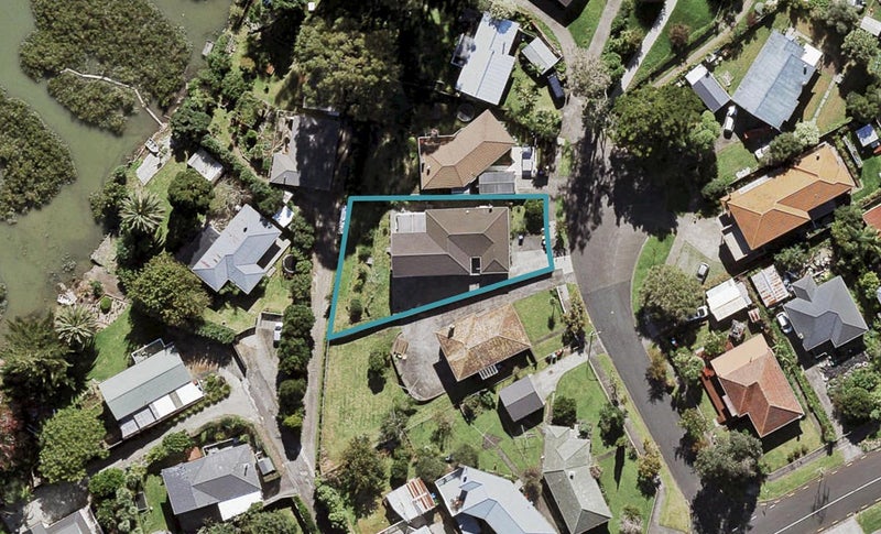 6 Oberon Place, Avondale, Auckland - Carousel 1