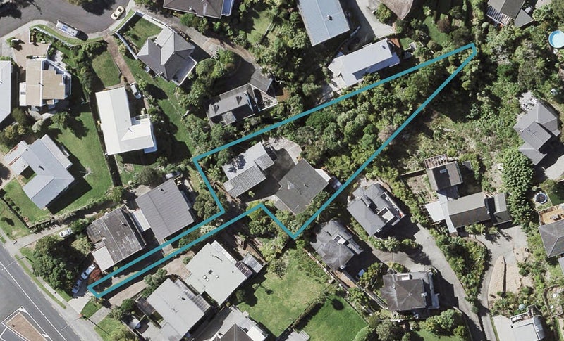 2/307 East Coast Road, Mairangi Bay, Auckland - Carousel 1