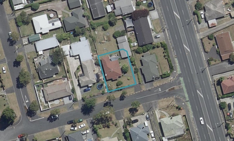 2 Darley Street, Maeroa, Hamilton - Carousel 1