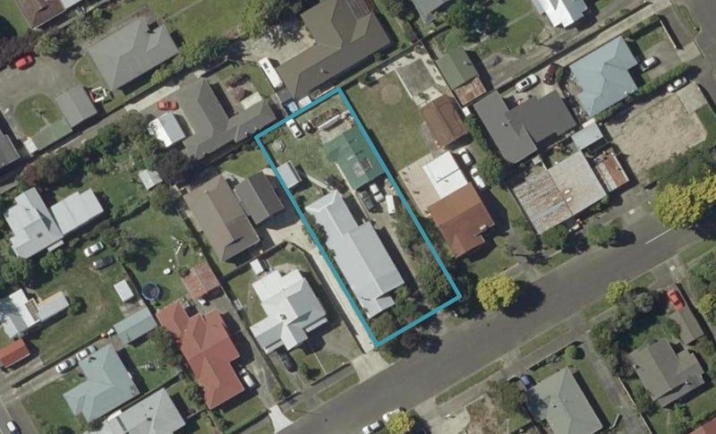 15 Keeling Street, West End, Palmerston North - Carousel 1