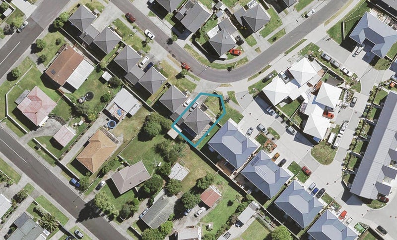 32 Brashier Circle, Sunnyvale, Auckland - Carousel 1
