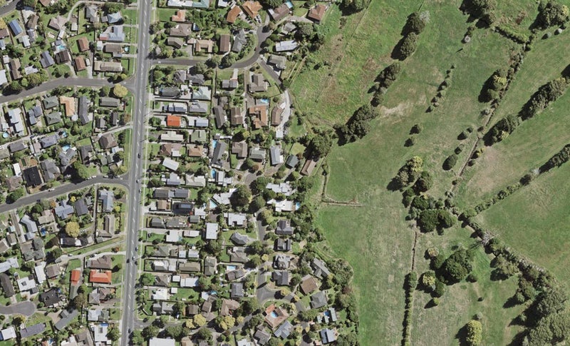 31 Coulthard Terrace, Opaheke, Papakura - Carousel 1
