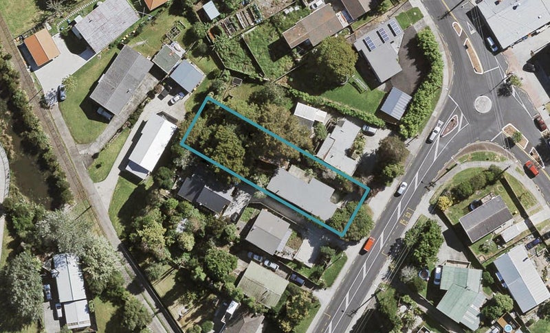 5 Seymour Road, Sunnyvale, Auckland - Carousel 1