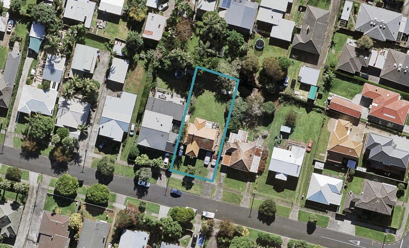 5 Hazelmere Road, Sandringham, Auckland - Carousel 1