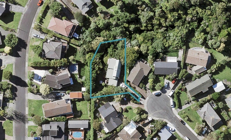 8 Redcoat Place, Cockle Bay, Auckland - Carousel 1