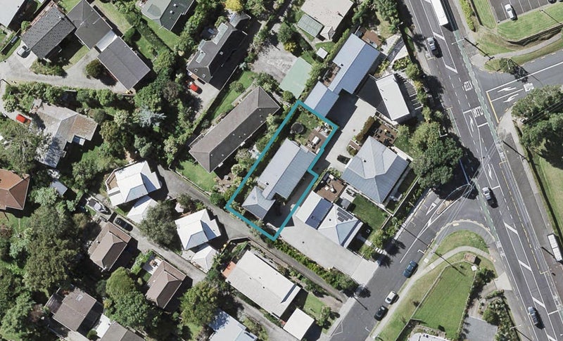 1E EVERSLEIGH ROAD, Belmont, Auckland - Carousel 1
