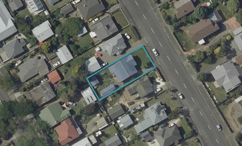 16 Lyndhurst Street, Takaro, Palmerston North - Carousel 1