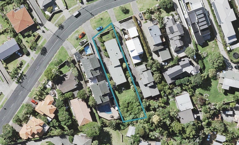 2/32 Kowhai Road, Campbells Bay, Auckland - Carousel 1