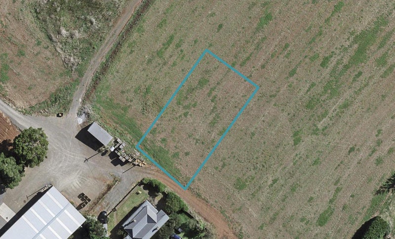 8 Kerr Crescent, Patumahoe, Pukekohe - Carousel 1