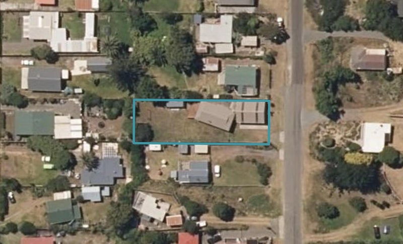 147 Kahukura Avenue, Waitārere Beach, Levin - Carousel 1