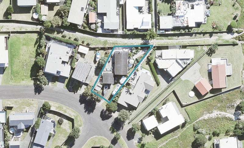 27 Blue Bell Parade, Warkworth - Carousel 1