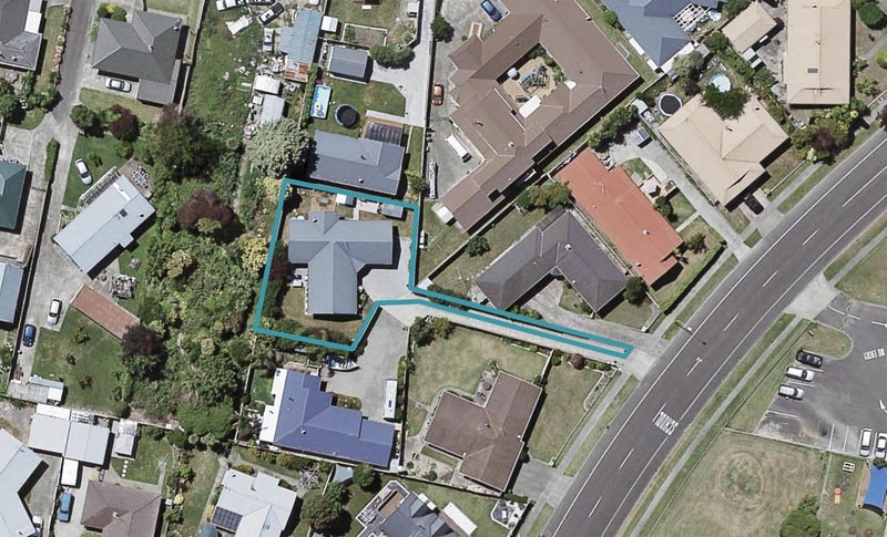 128 Tait Drive, Greenmeadows, Napier - Carousel 1