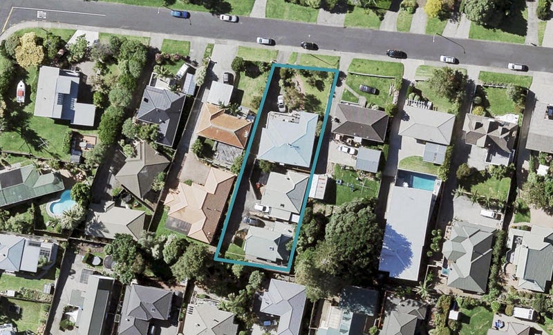 1/70 Drake STREET, Howick, Auckland - Carousel 1