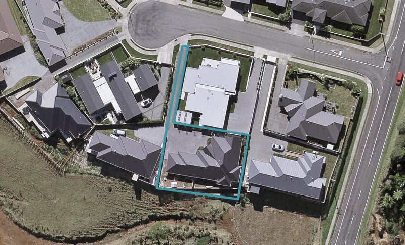 3A Tupuhi Place, Highlands Park, New Plymouth - Carousel 1