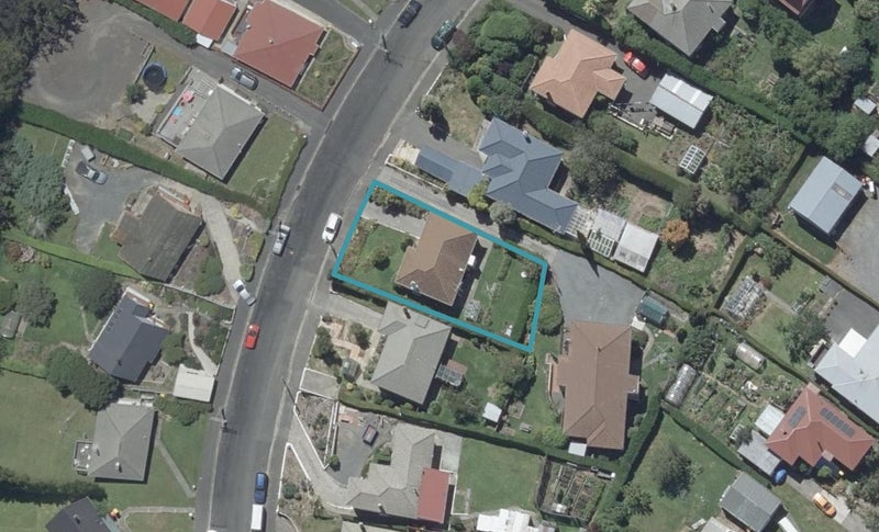 84 Hillary Street, Liberton, Dunedin - Carousel 1