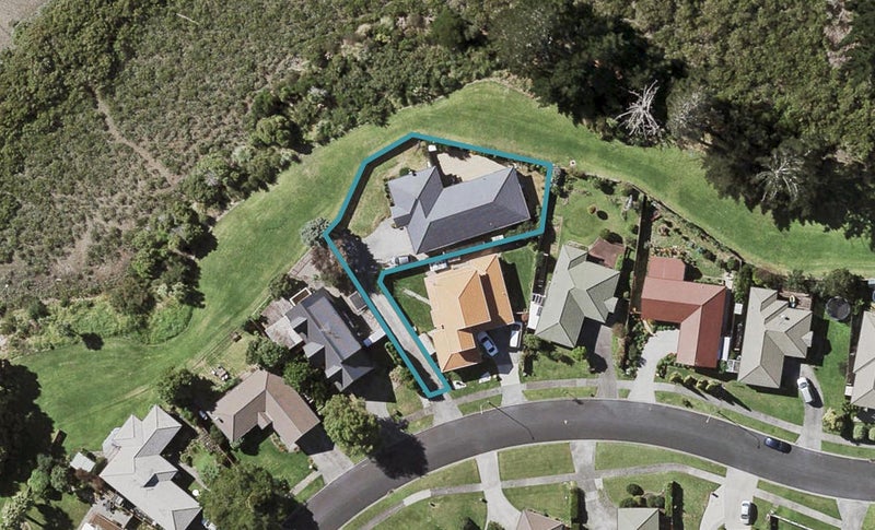 21 Davington Way, Burswood, Auckland - Carousel 1