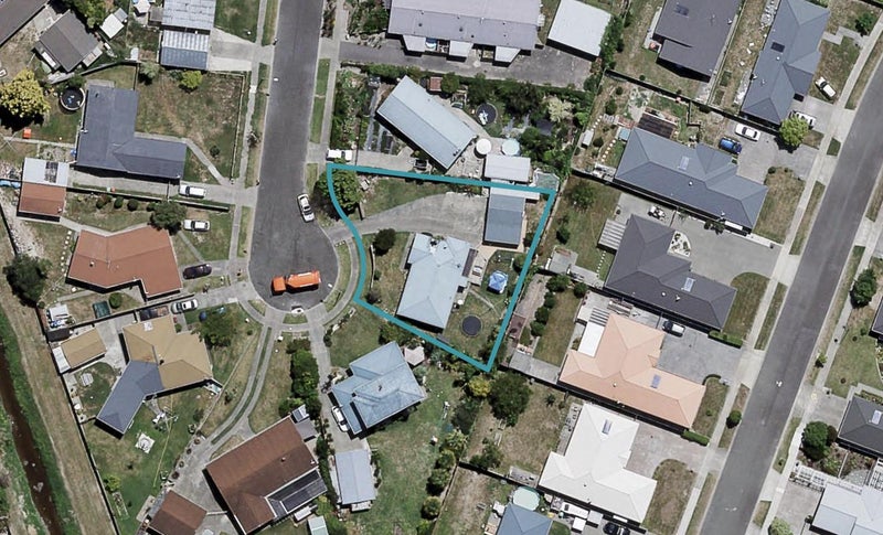 7 Bennett Place, Onekawa, Napier - Carousel 1