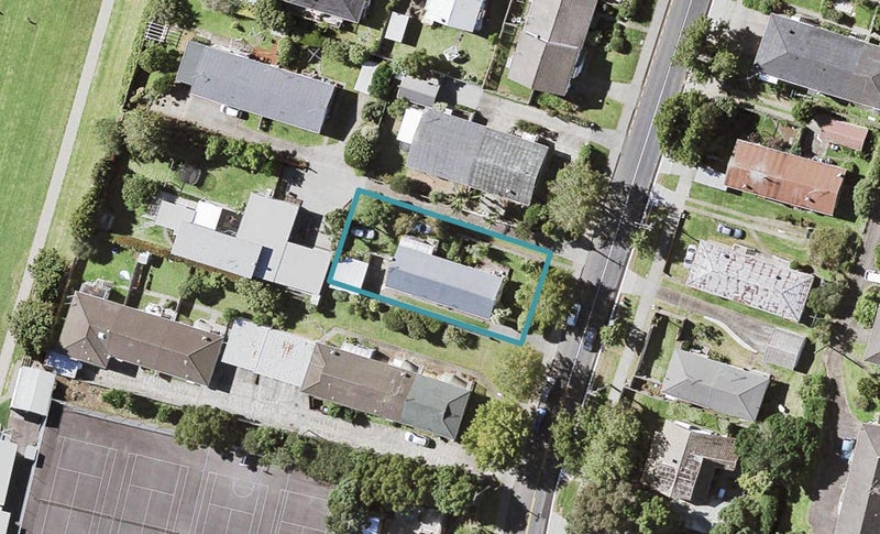 9A Crossfield Road, Glendowie, Auckland - Carousel 1