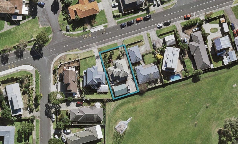 25 Lenore Road, Favona, Auckland - Carousel 1
