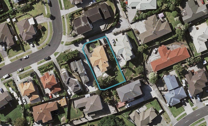 15 Chieftain Rise, Goodwood Heights, Auckland - Carousel 1