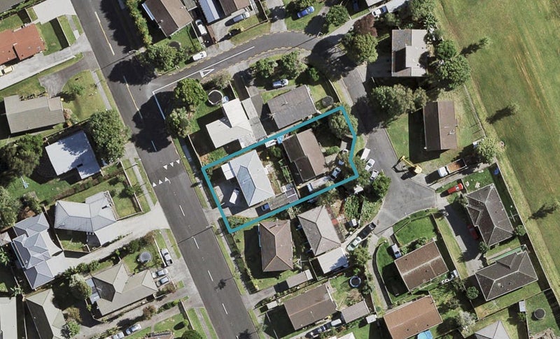 72 Sykes Road, Weymouth, Auckland - Carousel 1