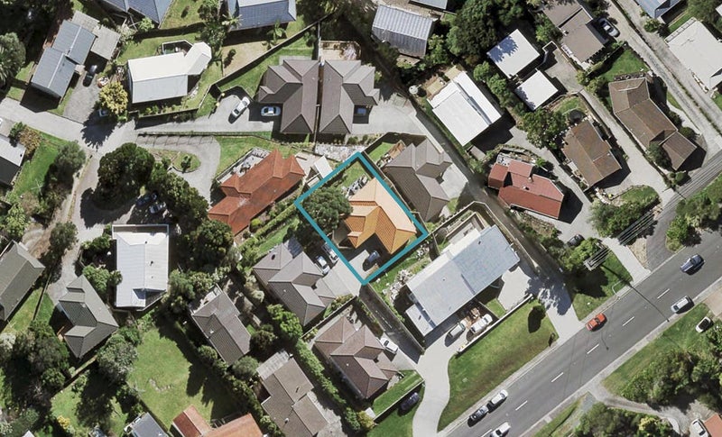 116A Sunset Road, Unsworth Heights, Auckland - Carousel 1