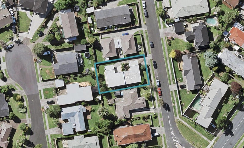 1/37 Galvan Avenue, Sunnyhills, Auckland - Carousel 1