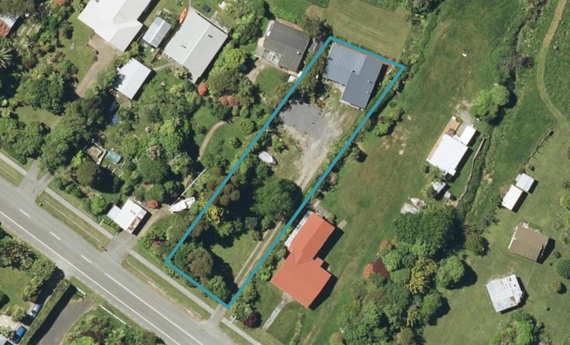 2323 Queen Charlotte Drive, Ngākuta Bay, Picton - Carousel 1