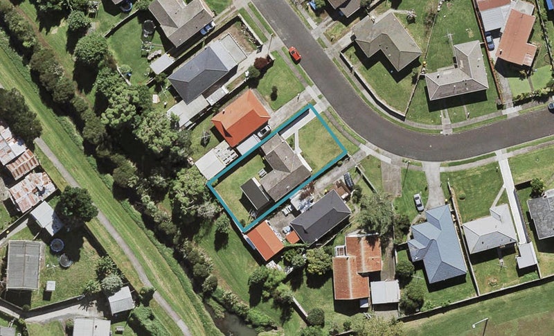 21 Watchfield Close, Mangere, Auckland - Carousel 1
