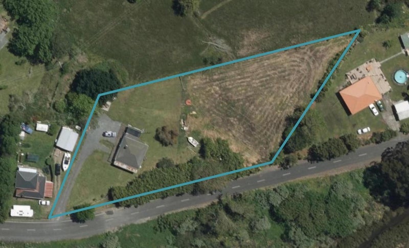 17 Pirihi Road, Whangarei - Carousel 1