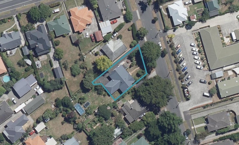 13 Firth Street, Hamilton East, Hamilton - Carousel 1