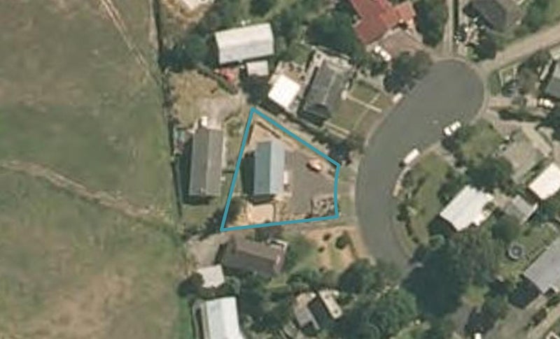 16 Hatfield Heights, Hatfields Beach, Orewa - Carousel 1