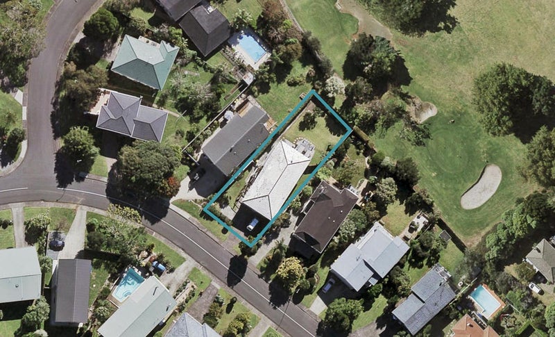 24 Marywil Crescent, Hillcrest, Auckland - Carousel 1