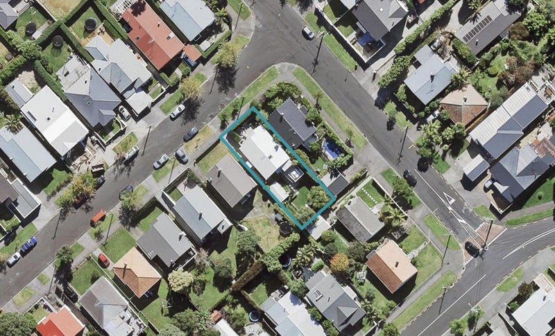 47 Chester Avenue, Westmere, Auckland - Carousel 1