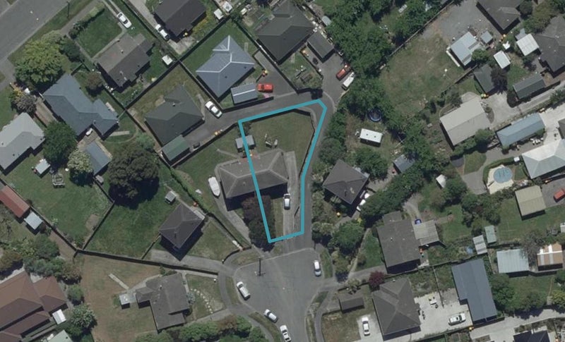 10 Eden Place, Bryndwr, Christchurch - Carousel 1