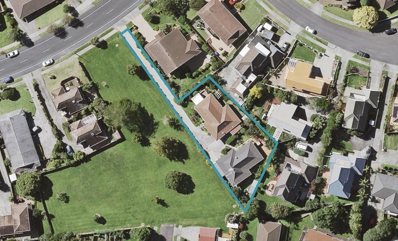 2/74 Aberfeldy Avenue, Highland Park, Auckland - Carousel 1