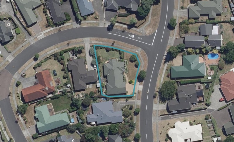 25 Caversham Drive, Rototuna, Hamilton - Carousel 1