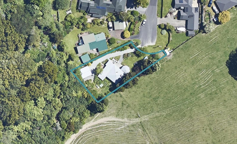 9 Wattle Grove Road, Lake Okareka, Rotorua - Carousel 1