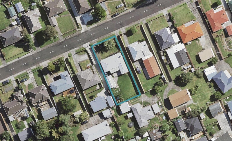 22 Hooks Road, Manurewa, Auckland - Carousel 1