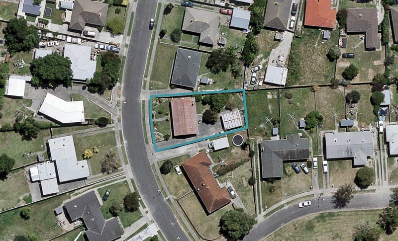 34 Neal Crescent, Onekawa, Napier - Carousel 1