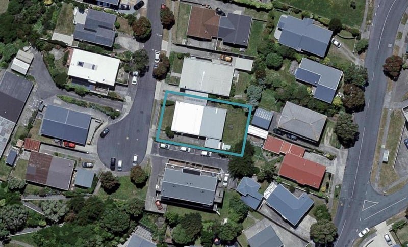 17 Duchess Place, Maupuia, Wellington - Carousel 1