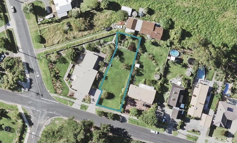 30 Beachlands Road, Beachlands, Auckland - Carousel 1