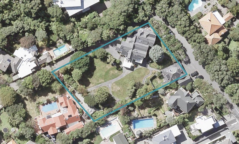 11 Dillon Street, Lowry Bay, Lower Hutt - Carousel 1