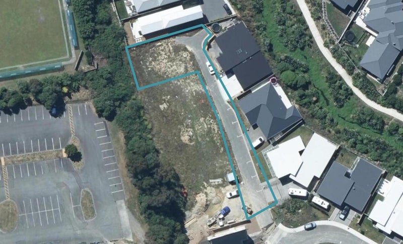 13 Cartographer Way, Whitby, Porirua - Carousel 1